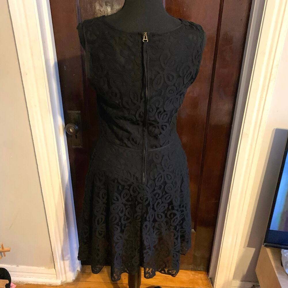 Black Floral Lace Sleeveless Fit and Flare Dress Max Studio Size 4 - Picture 5 of 8